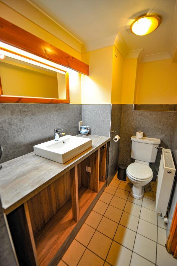 The Coachman Pub, Hartford, Room Only Hartford  Екстер'єр фото