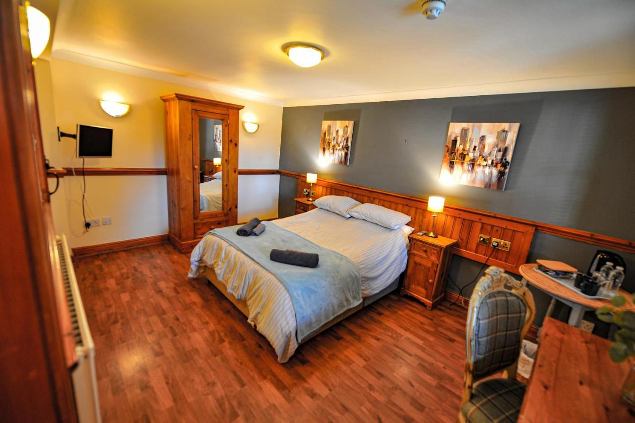 The Coachman Pub, Hartford, Room Only Hartford  Екстер'єр фото