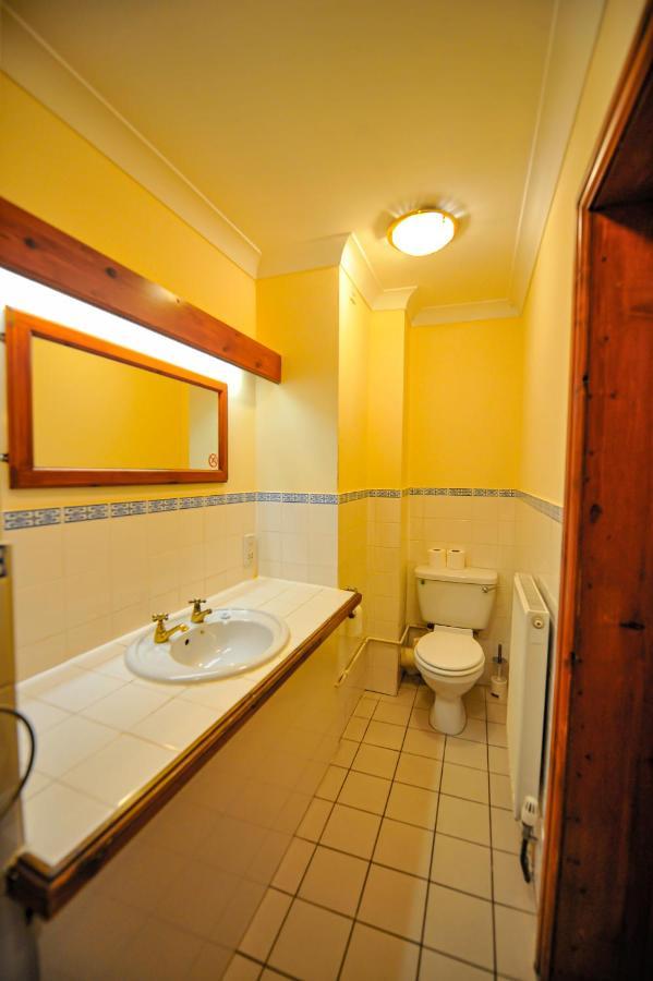 The Coachman Pub, Hartford, Room Only Hartford  Екстер'єр фото
